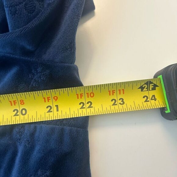 Soft Surroundings Navy Blue Velvet Floral Blouse L Long Sleeve Embossed Texture - Picture 11 of 13